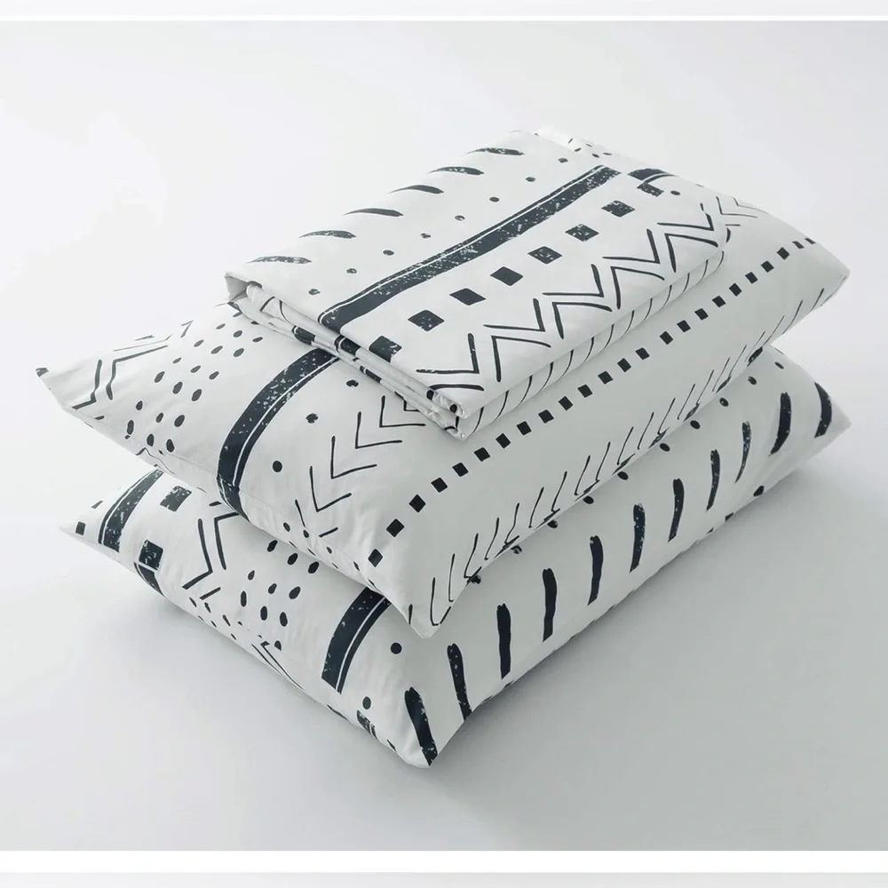 Black + white boho design duvet cover set king sized (3pcs).
